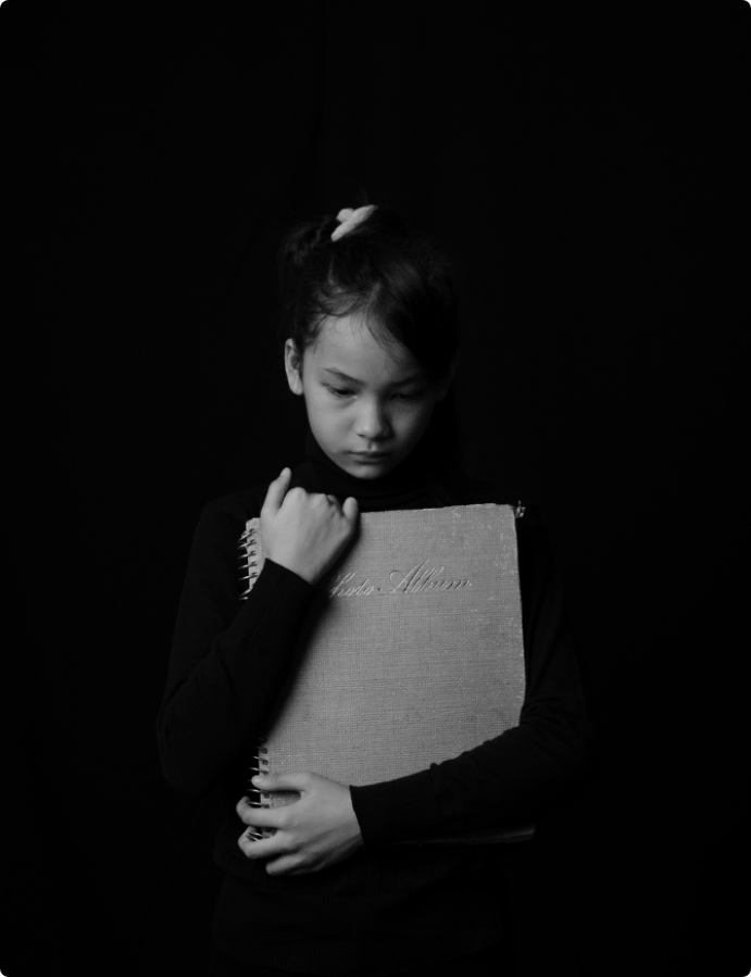 pexels-brother's-photo-240174-min